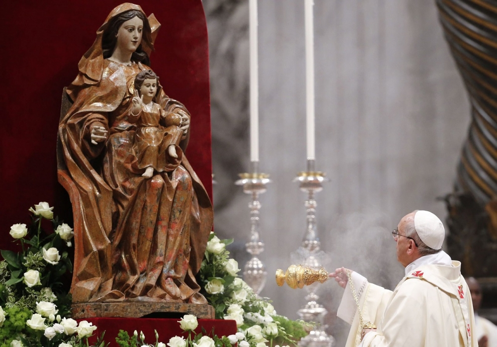 Bendita por Deus entre todas as mulheres